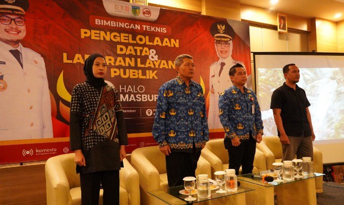 Tingkatkan Kepercayaan Publik, Pemkab Kediri Bekali Admin Halo Masbup 2.0 dengan Bimtek Layanan Cepat