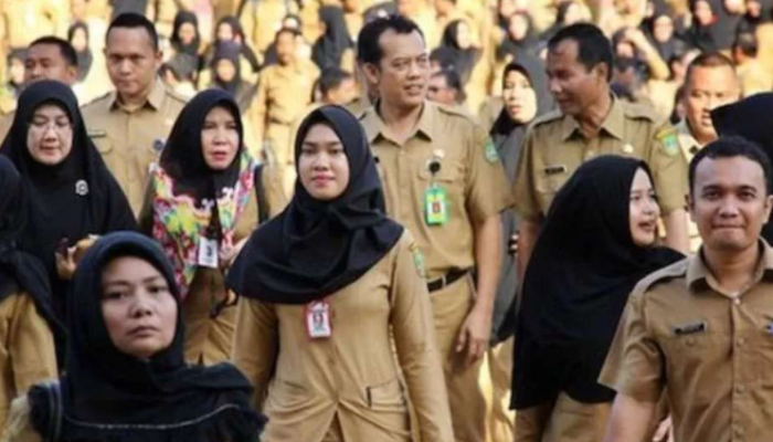 Tunjangan Guru Langsung ke Rekening: DPR Pasang Mata! “Jangan Sampai Ada Guru Gigit Jari
