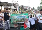 Unik dan Kompak Ratusan Warga Betet Kediri Olahraga Pakai Sarung Peringati Hari Santri 2026