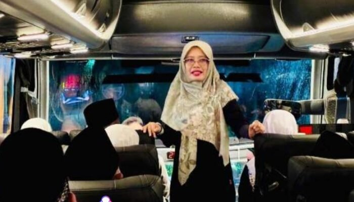 Gelombang Ketiga Calon Haji Kediri Bertolak ke Tanah Suci: Wakil Bupati Lepas Ratusan Jemaah dengan Doa Terbaik!