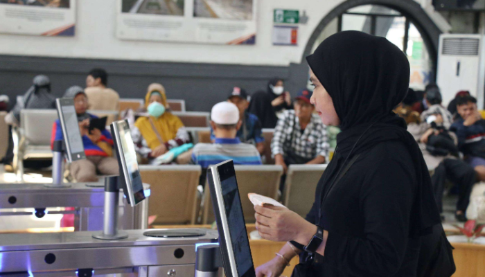 Wanita Kini Bebas Pilih Teman Duduk Impian