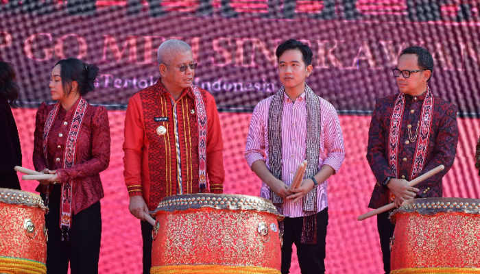 Wapres Gibran Hadiri Cap Go Meh Singkawang 2025! Ribuan Tatung & Barongsai Meriahkan Festival