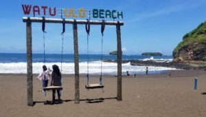 Wisata Pantai Watu Ulo Jember Ditutup, Ini Instruksi Bupati