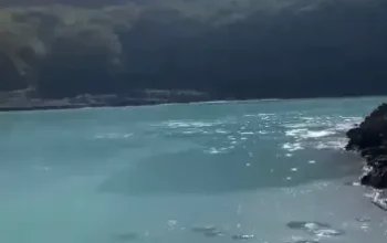 Danau Kawah Hangat dan Diguncang Gempa,PVMBG Pastikan Status Gunung Kelud Tetap Aman Terkendali 4 air di kawah guinung kelud terasa hangat