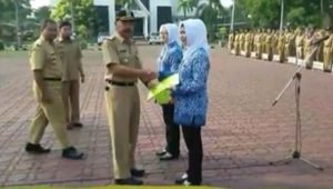Seratus lebih Bidan PTT di Kabupaten Karawang Menjadi ASN
