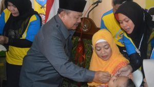 BUPATI MADIUN MENCANANGKAN PEKAN IMUNISASI NASIONAL 2016