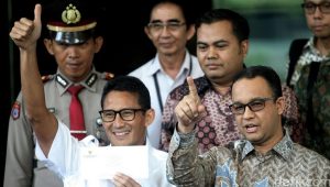 Ahok Makan Malam dengan Konglomerat dibayar Rp 50 Juta, Anis Baswedan Mbayari Pedagang Kaki Lima Untuk Makan Malam