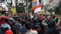 Kelompok “Surabaya Menggugat” Datangi Polrestabes Surabaya