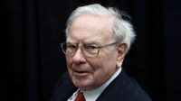 Ini Baru Sultan! Warren Buffett Sumbangkan Harta Rp 59 T