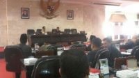 Pakde Karwo Nilai, Anggaran Walikota Kediri dan Pejabat Pejabatnya, Boros ! – Gubernur Minta Dievaluasi Lagi