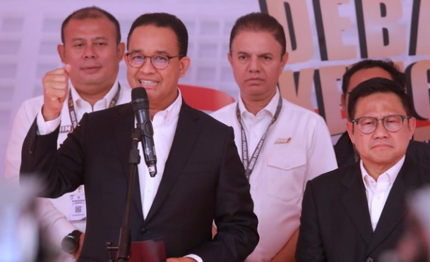 'Let Him Cook': Anies Baswedan Serang Tajam di Debat!