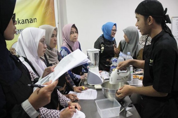 Kiat Bertahan UKMK KUliner di Tengah Pandemi dan Masa Peberlakuan Darurat