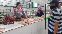 Permintaan Banyak, Pasokan Minim, Daging Ayam Kian Mahal