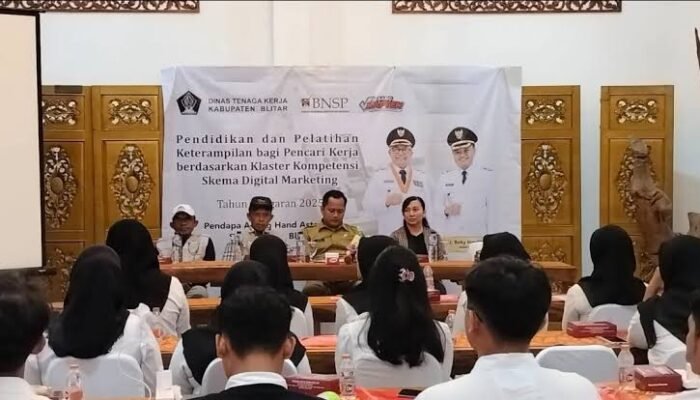 Disnaker Kabupaten Blitar Alokasikan DBHCHT, Lakukan Pelatihan Digital Marketing