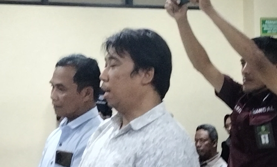 Dua Kades di Kediri Nyaris Bentrok, Dituding Bawa Uang Suap Perangkat Desa, Kades Jabon Febriyanto Emosi