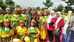 Kajari Negeri Ngasem, Apresiasi Tarian Kolosal