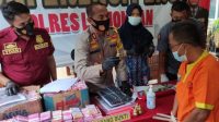 Dukun di Lamongan mampu Gandakan Uang Hingga Milyaran Rupiah