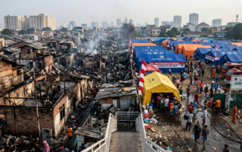 kebakaran hebat di kemayoran jakarta