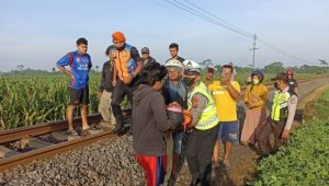 Wanita Ajaib, Dikabarkan Mati Ditabrak Kereta Api Hidup Lagi, Ternyata Ini Faktanya