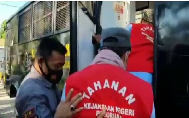 Korupsi dana bantuan pesantren