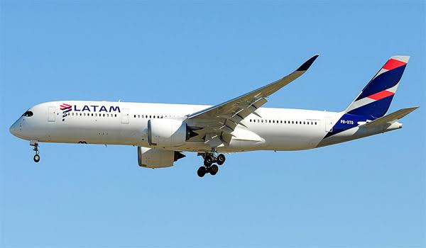 latam airlines 1