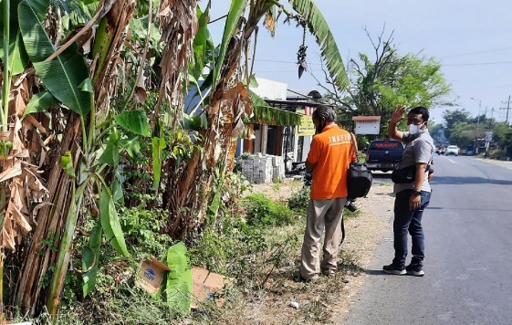 mayat tergeletak di mojokerto