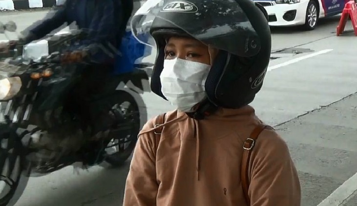 Naik Motor, Wanita Ini Mau Mudik, Menangis Karena Diminta Balik