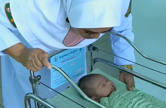 Dibuang Tanpa Dosa penemuan bayi di tugu Trenggalek