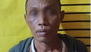 Tawarkan Jasa Esek esek di Facebook, Penjaga Warung Diborgol Polisi