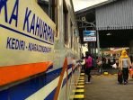 Menjelang H- 4 Jumlah Penumpang Kereta Api Meningkat
