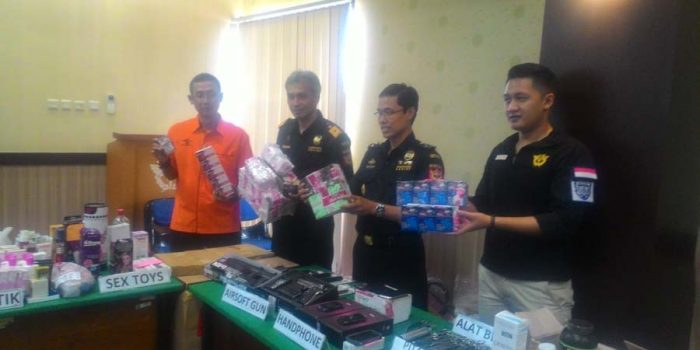 Tiga Tahun, Bea Cukai Kediri  Sita Ratusan Ribu Rokok Tanpa Pita Cukai