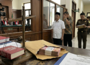 Ilustrasi rencana tuntutan jaksa JPU kasus suap perangkat desa ( foto : Ilustrasi AI generated )