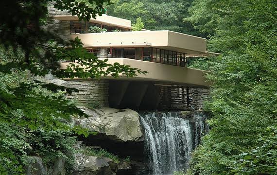 rumah air terjun 1