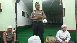 Program Sajadah, Kapolres Tuban Subuh Berjamaah Ajak Nettizen Positif Manfaatkan Sosmed