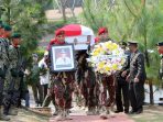 Tempat Peristirahatan Terakhir ‘Tidak Semua Laki Laki’ Mantan Gubernur Jatim,  di San Diego Hill Karawang