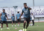 Persaingan Papan Tengah Memanas, Persita vs Arema Jilid Kedua Siap Tersaji