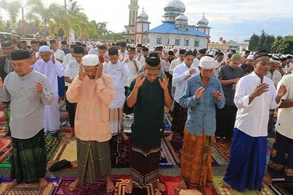 Menteri Agama Yagut : Sholat Idul Adha Berjamaah, Ditiadakan