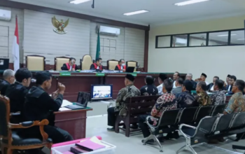 sidang konfrontasi di PN Tipikor Surabaya