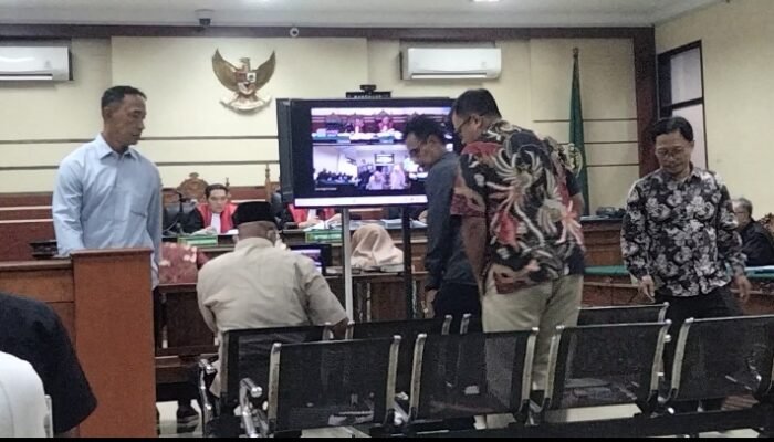 Dua Staf Bupati Dhito Terseret di Pusaran Jual Beli Perangkat Desa di Kediri, Kabag Hukum Tak Akui Buat Perbup