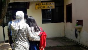 Lagi Bete, Siswi SMP Ini Curhat ke Kasek – Diajak Ngamar Nurut Saja, Lalu…