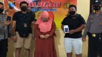 Perawat Nyuri Handphone d Klinik Kecantikan, Terekam CCTV