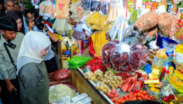   Hasil Sidak Mendadak Tinjau Pasar Larangan Khofifah Temukan Harga Komoditas Bahan Pokok Di Atas HET Dan Minta Satgas Pangan Segera Bertindak