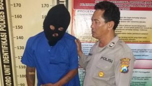 Warga Karangpacar Edarkan Narkoba Jenis Sabu sabu Tak Berkutik Dibekuk Polisi