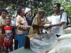 Pengusaha Nganjuk Salurkan Zakat Maal Milyaran Rupiah